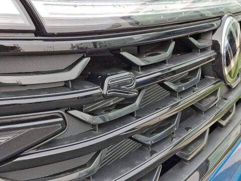 2026 Volkswagen Atlas Cross Sport SEL R-Line Black 4Motion