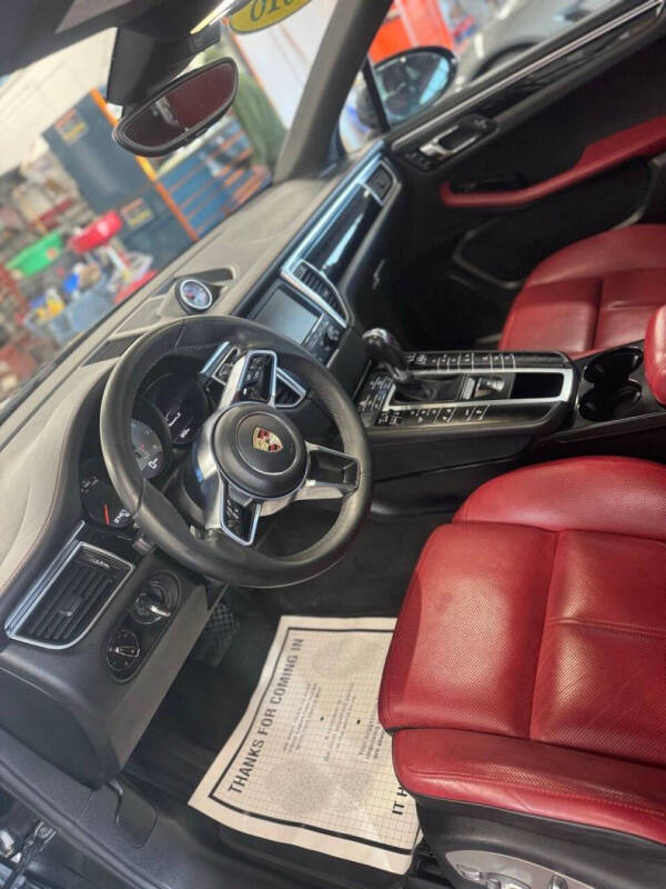 2016 Porsche Macan S
