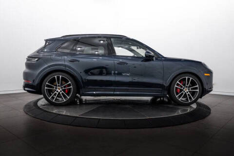 2025 Porsche Cayenne GTS