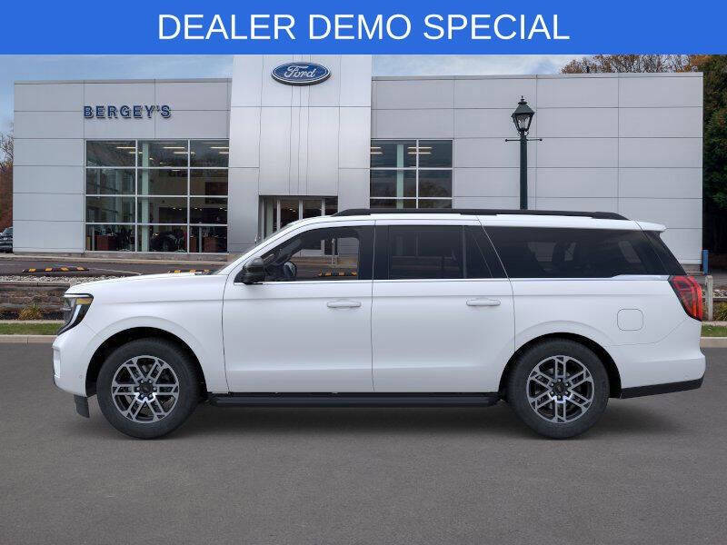 2025 Ford Expedition MAX Active