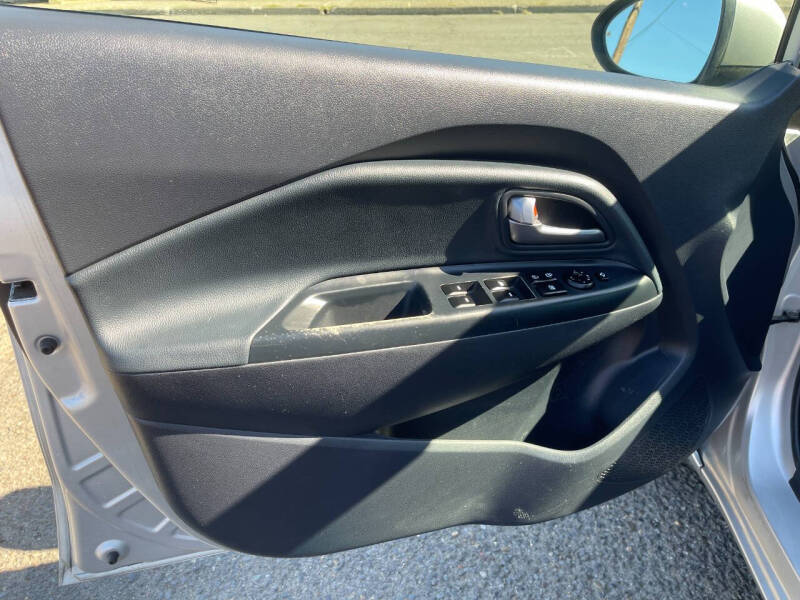 2012 Kia Rio 5-Door EX