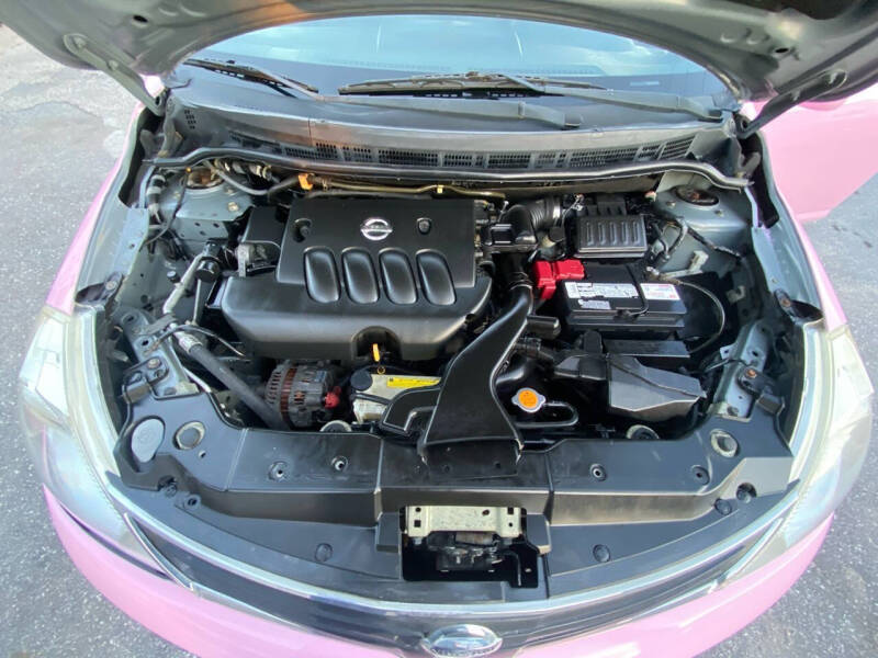 2011 Nissan Versa 1.8 SL