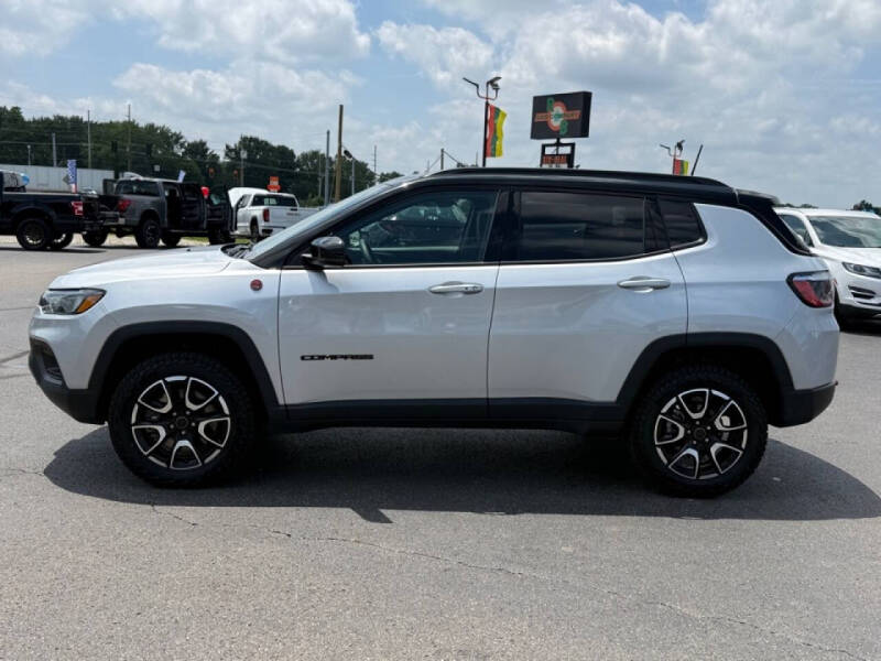 2025 Jeep Compass Trailhawk