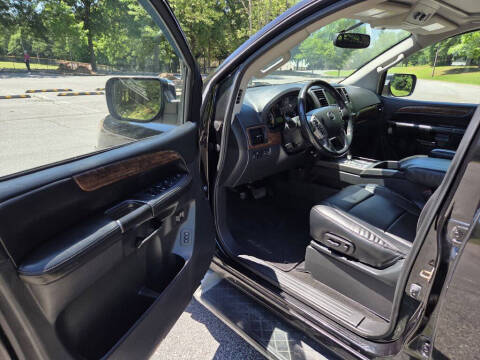 2013 Nissan Armada Platinum