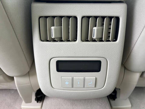 2010 Cadillac DTS Platinum Collection