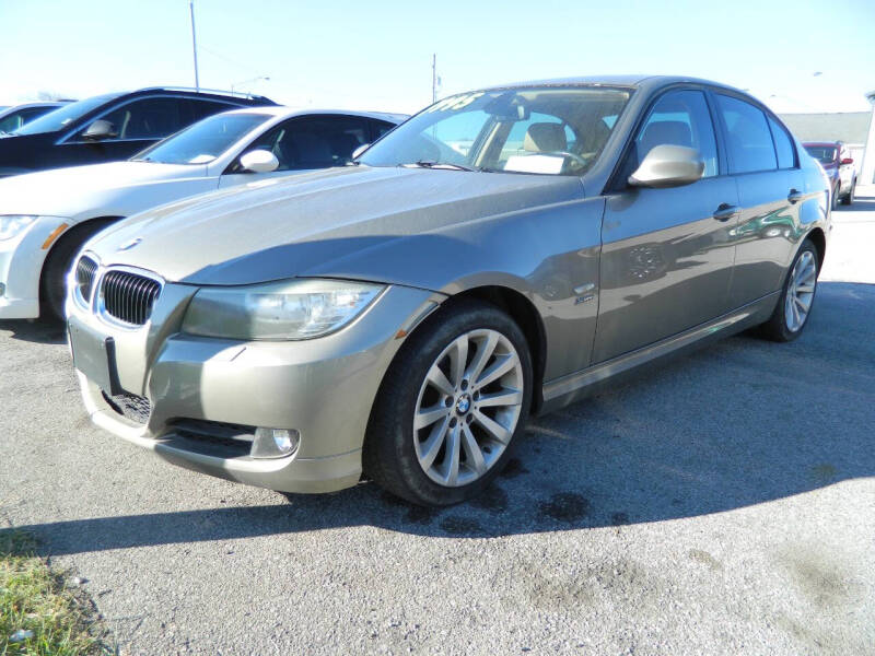 2011 BMW 3 Series 328i's photo