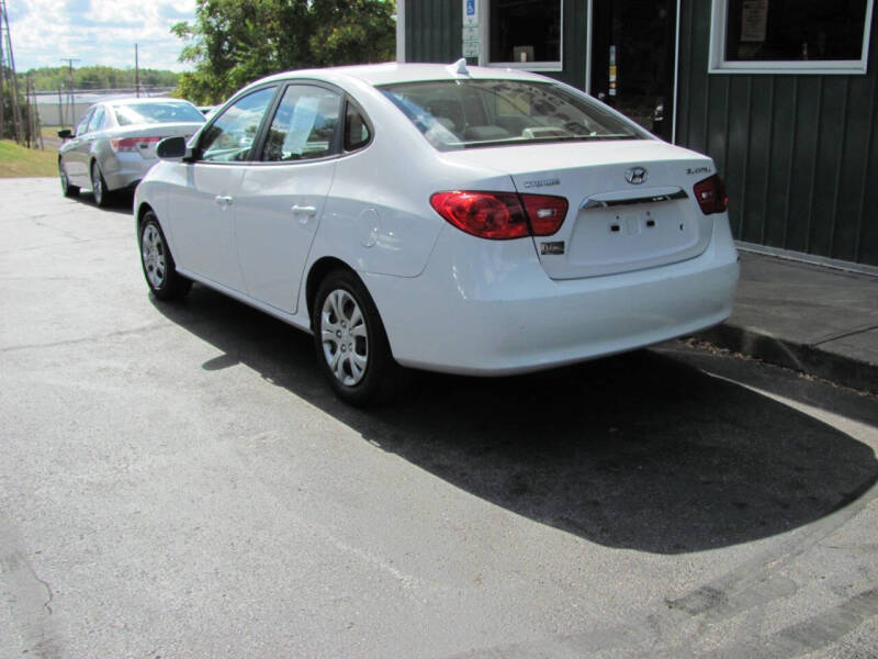 2010 Hyundai Elantra GLS photo 5