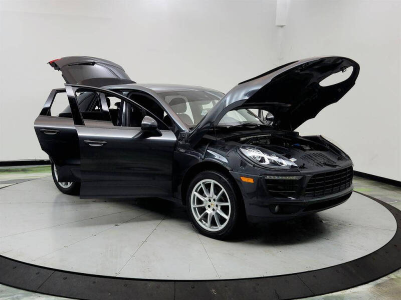 2017 Porsche Macan