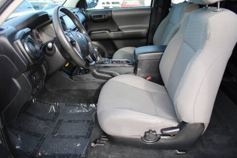 2022 Toyota Tacoma SR