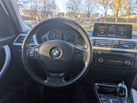 2012 BMW 3 Series 328i