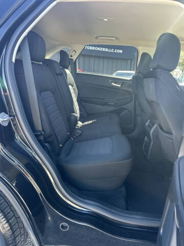 2022 Ford Edge SE