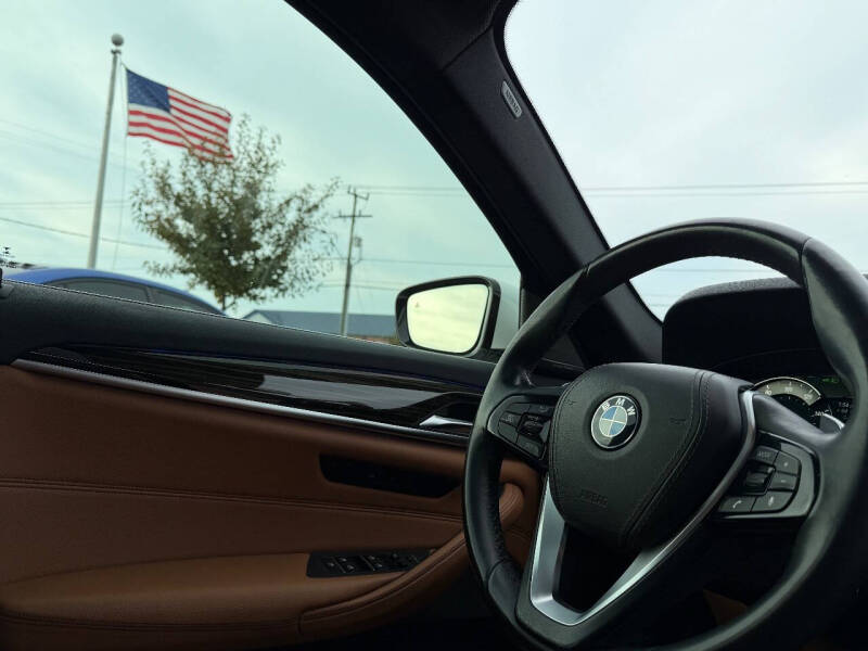 2018 BMW 5 Series 540i