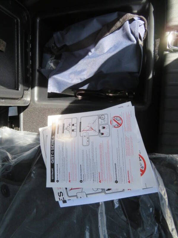 2025 Chrysler Voyager LX