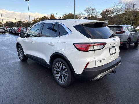 2020 Ford Escape Titanium