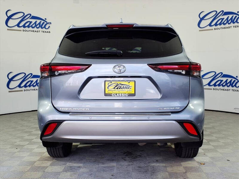 2024 Toyota Highlander Platinum