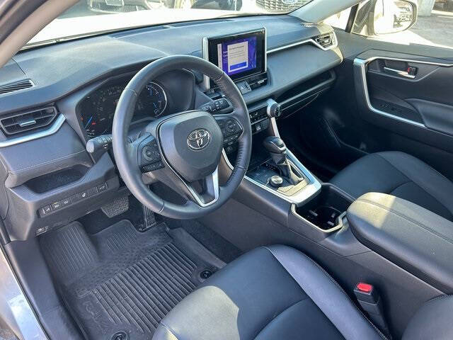 2025 Toyota RAV4 Hybrid XLE Premium