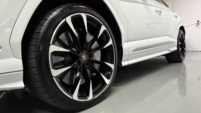 2020 Lamborghini Urus