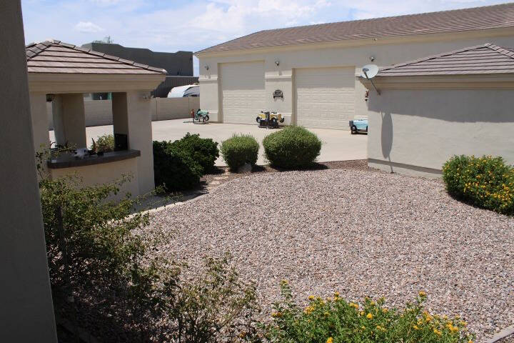 1985 custom home 3600 ft