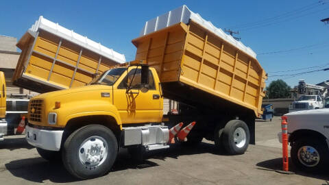 2002 Chevrolet C7500