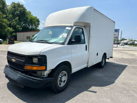 2015 Chevrolet Express for sale at paniagua auto sales 3 in Dalton GA