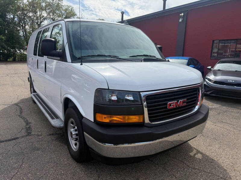 2023 GMC Savana 2500