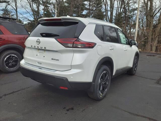 2024 Nissan Rogue SV