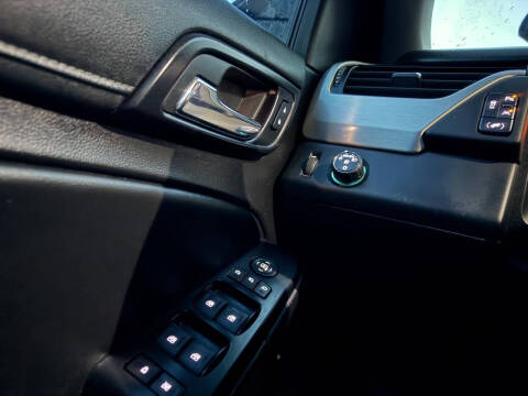 2017 GMC Yukon XL SLT