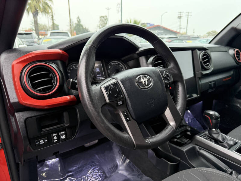 2017 Toyota Tacoma TRD Sport