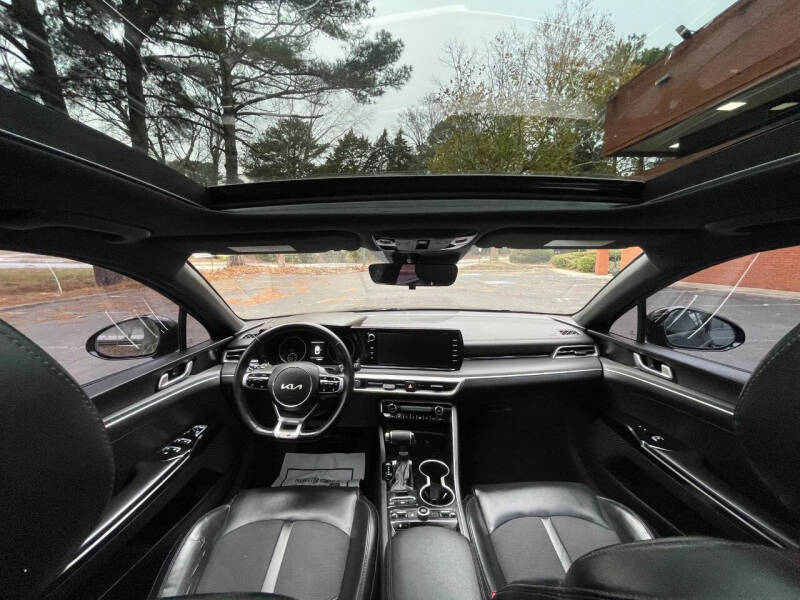 2022 Kia K5 GT-Line