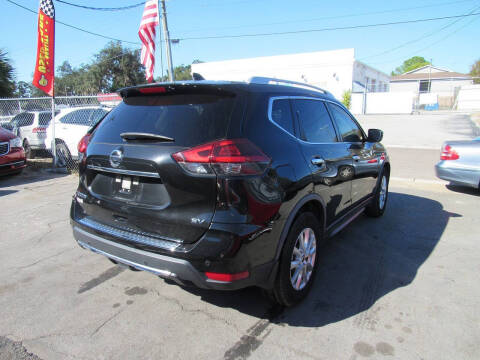 2020 Nissan Rogue SV