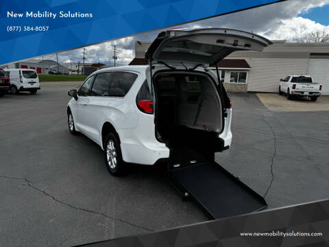 2023 Chrysler Pacifica for sale at New Mobility Solutions in Jackson MI
