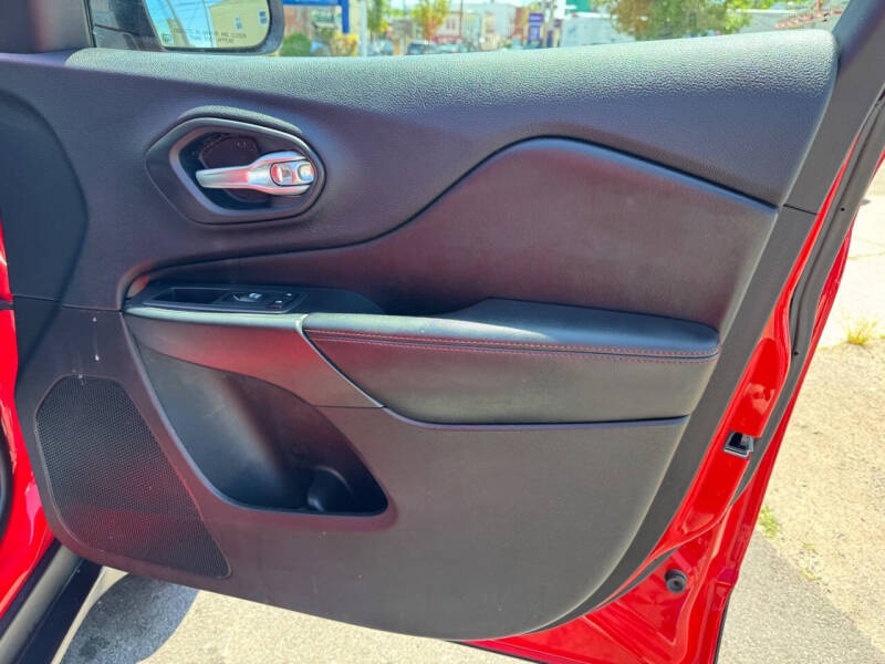 2019 Jeep Cherokee Trailhawk Elite