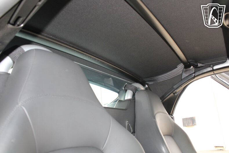 2005 Chrysler Crossfire Limited