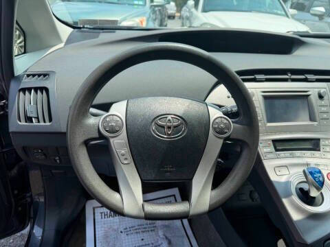 2014 Toyota Prius Two