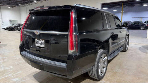 2019 Cadillac Escalade ESV Luxury
