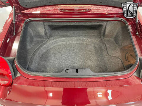 2004 Ford Thunderbird Deluxe