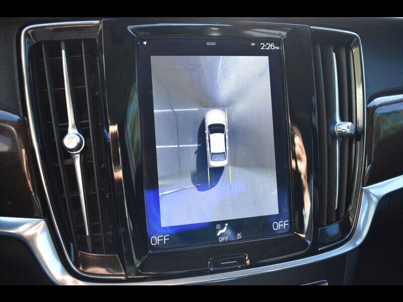 2017 Volvo S90 T5 Momentum