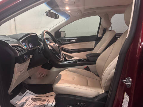 2017 Ford Edge Titanium