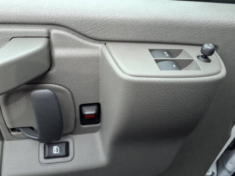 2025 Chevrolet Express LT 3500