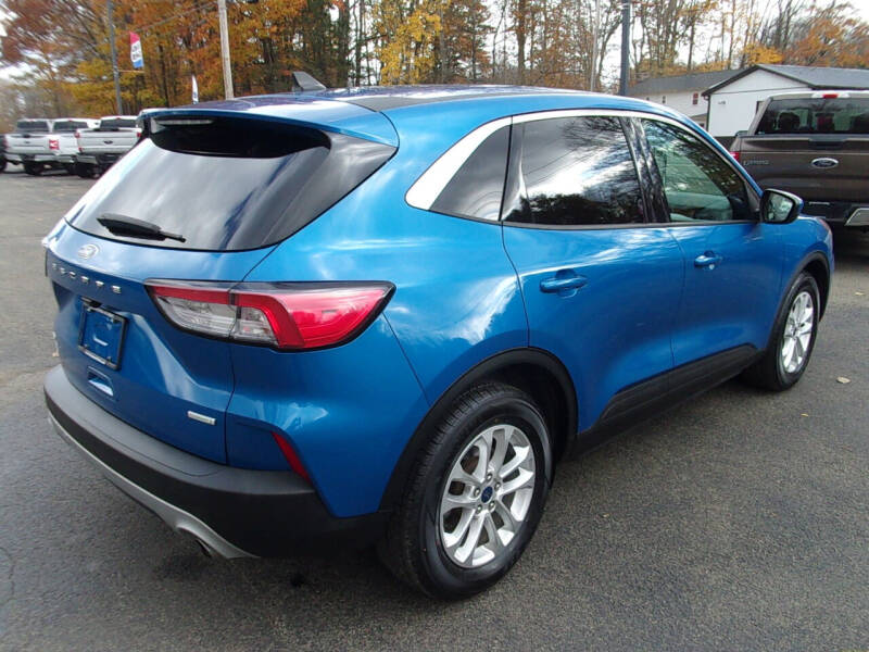 2020 Ford Escape SE