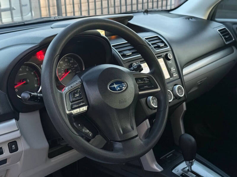 2016 Subaru Forester 2.5i