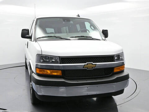 2025 Chevrolet Express LT 3500