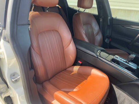 2015 Maserati Ghibli