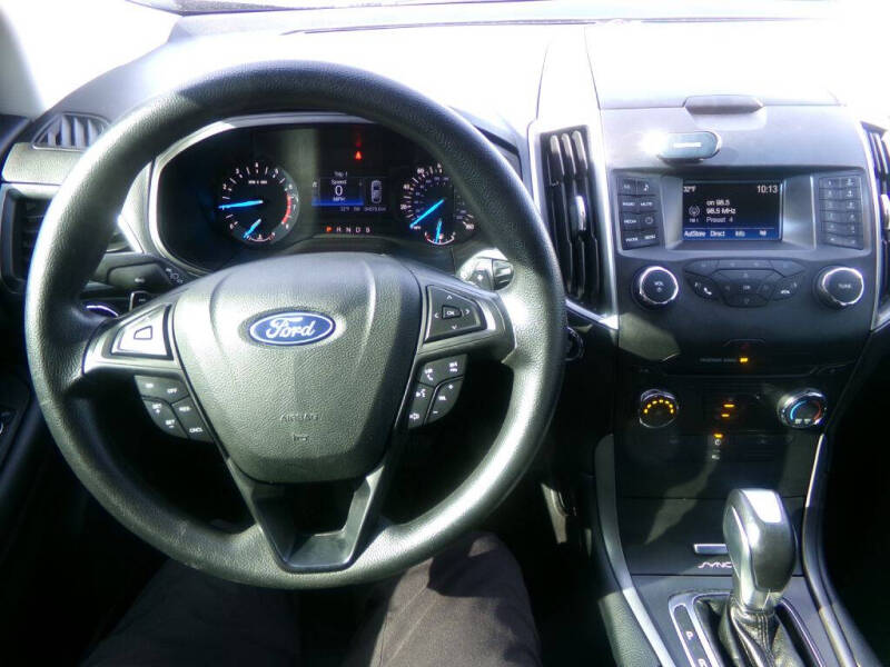 2018 Ford Edge SE