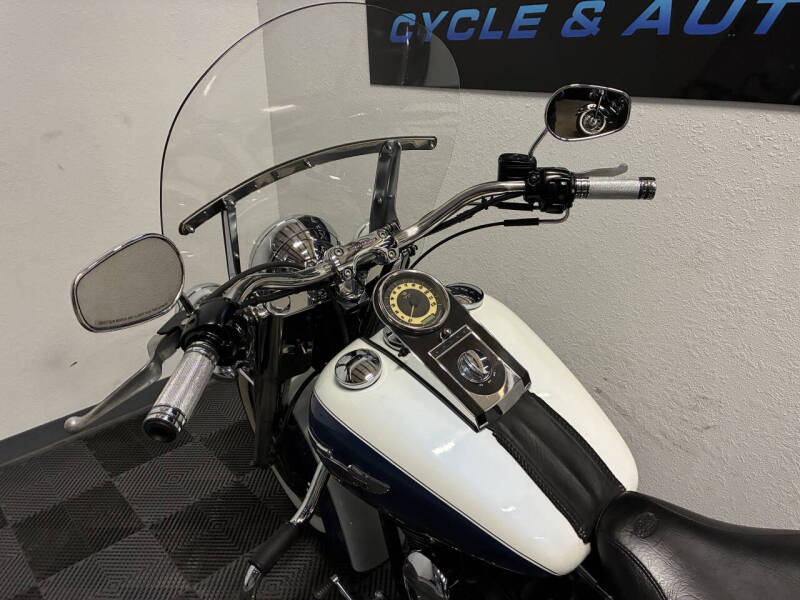 2005 Harley-Davidson Deluxe