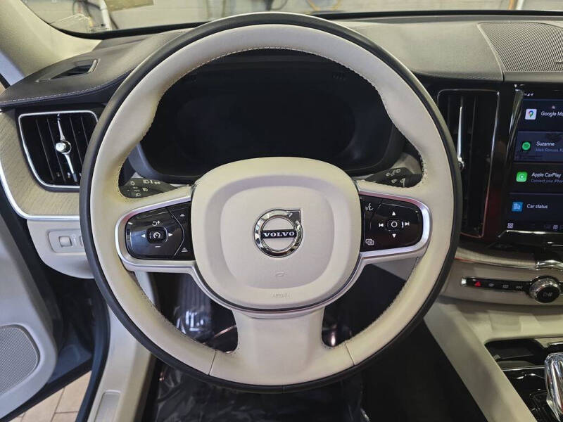 2022 Volvo XC60 Recharge T8 Inscription