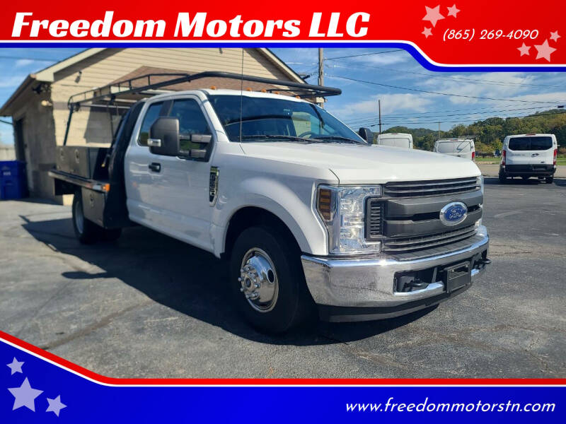 2018 Ford F-350 Super Duty Chassis Cab XL's photo