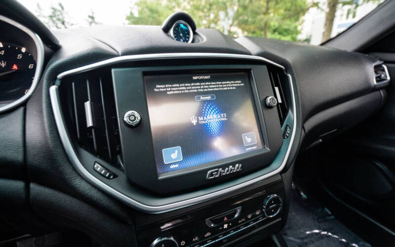 2014 Maserati Ghibli S Q4