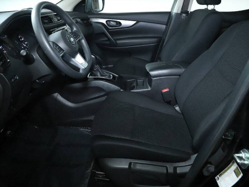 2022 Nissan Rogue Sport S