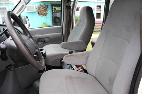 2007 Ford E-Series E-350 SD XLT